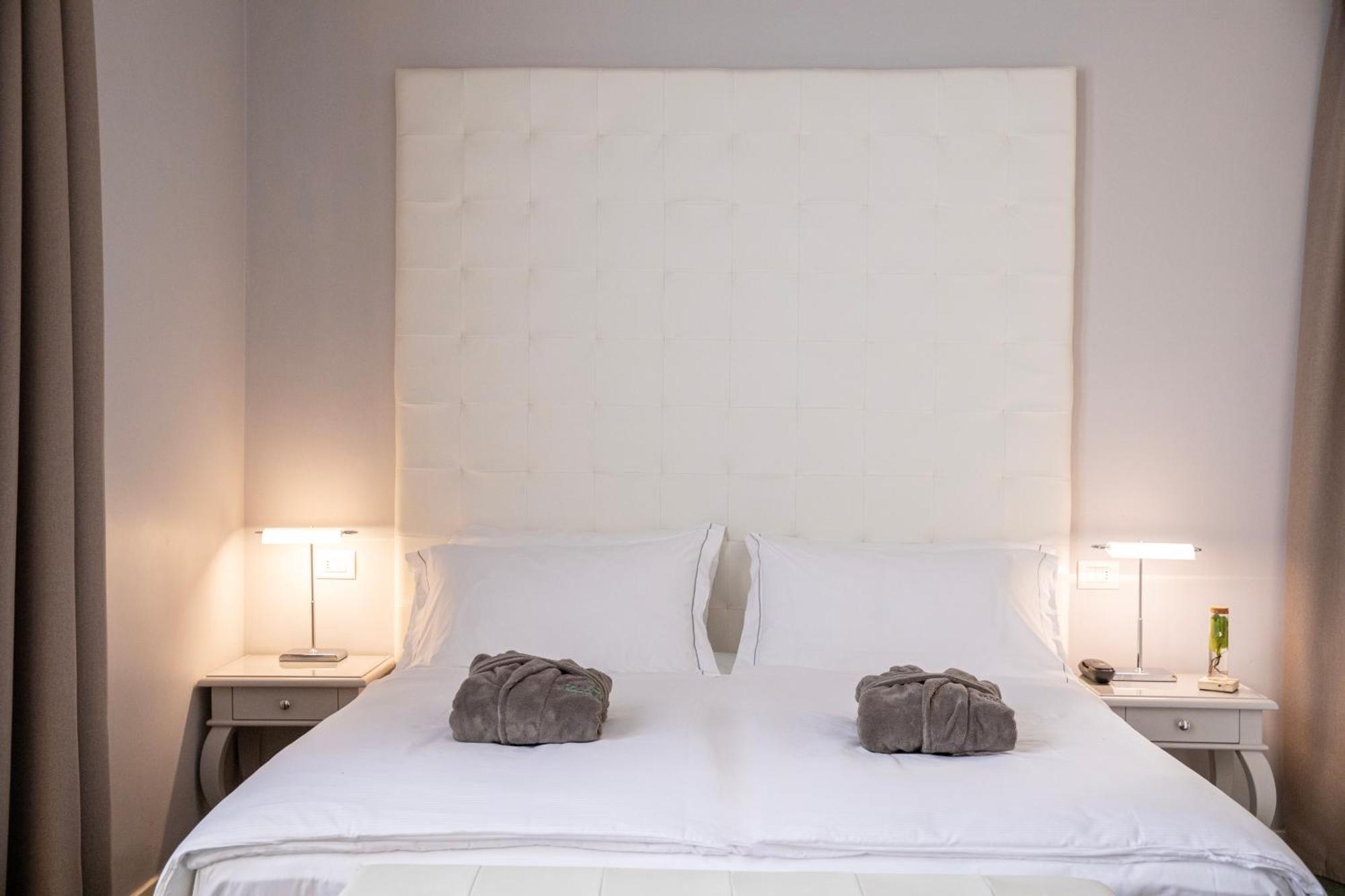 Palace Hotel San Pietro Bardolino Eksteriør billede
