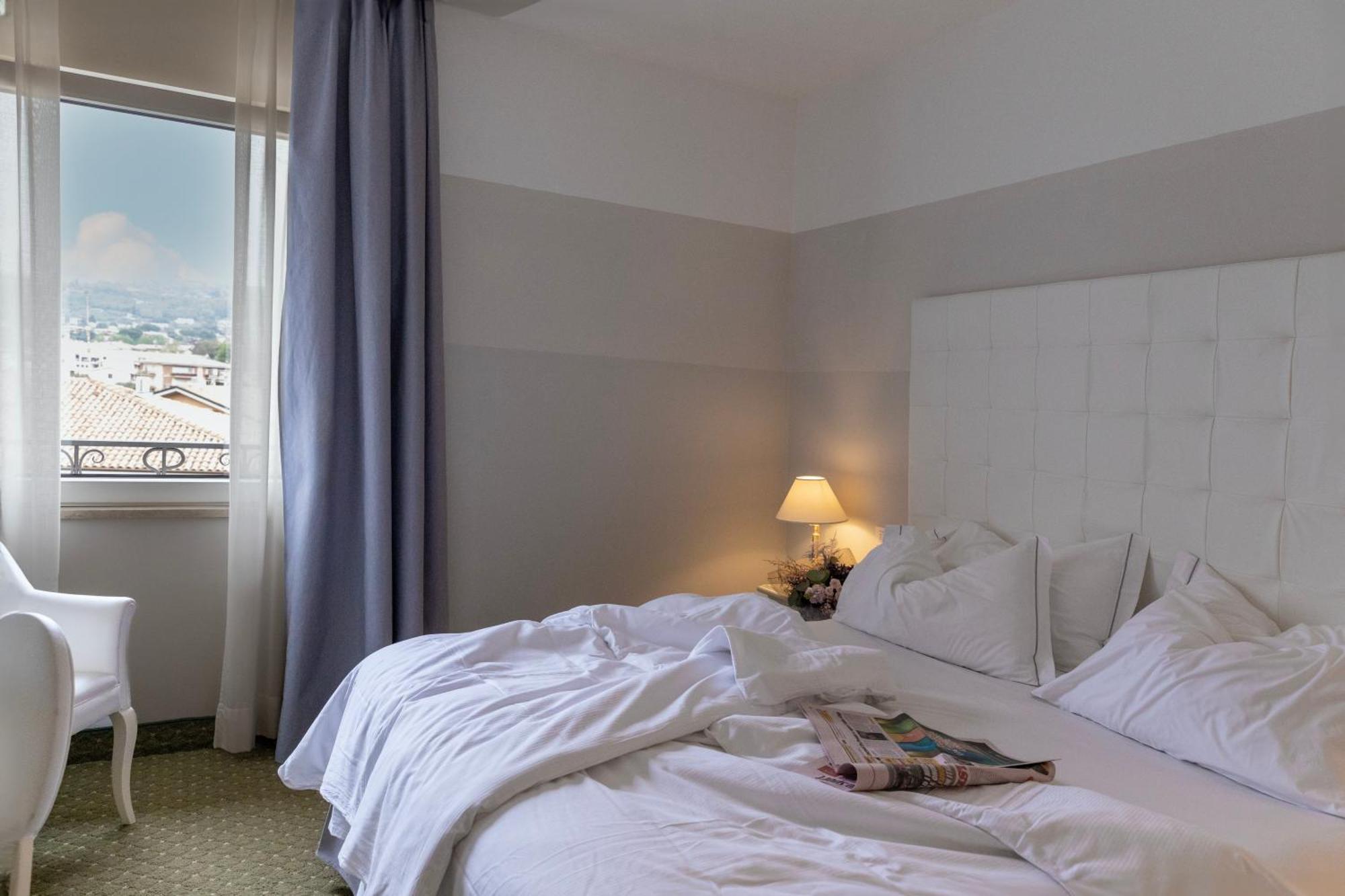 Palace Hotel San Pietro Bardolino Eksteriør billede