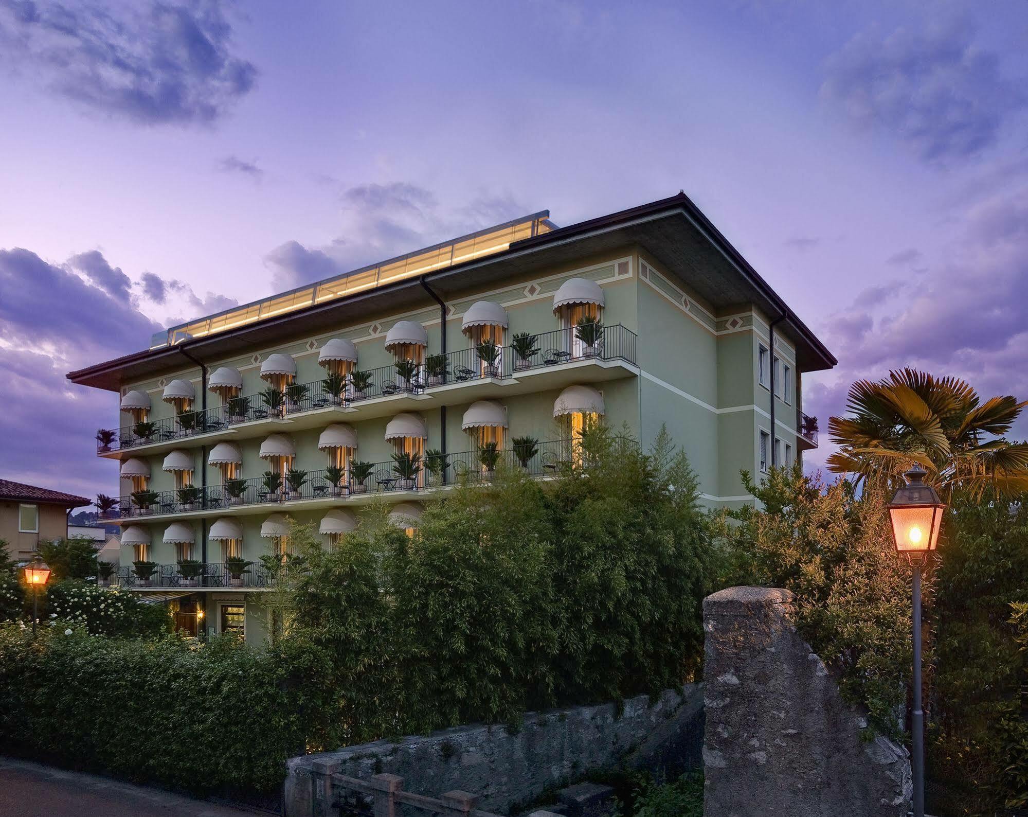 Palace Hotel San Pietro Bardolino Eksteriør billede